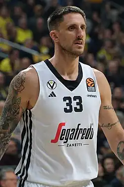 Polonara 2025 im Trikot von Virtus Bologna
