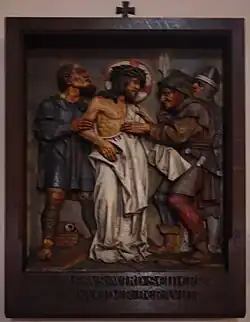 Station 10: Jesus wird seiner Kleider beraubt