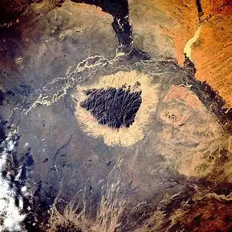 Satellitenbild des ad-Dair (Das Bild ist um 90° nach rechts gedreht)