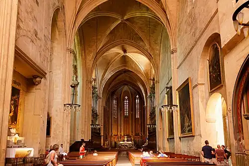 Vorderes Mittelschiff