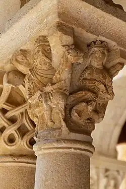 Kapitell im Kreuzgang