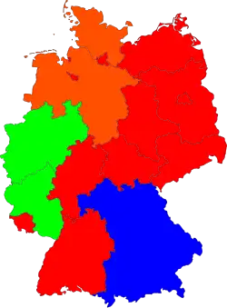 Eine Darstellung der aktuellen Pflegekammern in Deutschland. Rot = Keine Kammer, orange = Kammer aufgelöst, grün = Bestehende Kammer, Blau = Pflegering