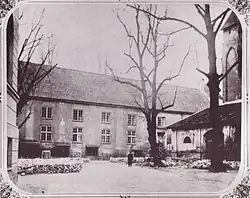 Stoa Kantiana (rechts)[A 7]