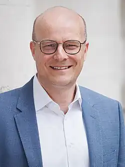 Ein Portraitfoto von Alexander Filipović aus dem Jahr 2024