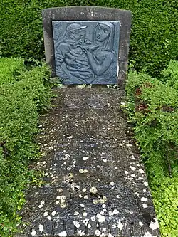 Alexander Zschokke (1894–1981) Bildhauer, Maler. Peter Zschokke (1898–1986) Anwalt, Politiker, Mäzen. Familiengrab, Friedhof am Hörnli