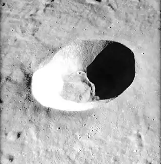 Alfraganus, von Apollo 16 aufgenommen