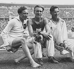 Kalle – eigentlich Kaarlo – Tuominen (auf dem Foto rechts, nach seiner Silbermedaille bei den Olympischen Spielen 1936 in Berlin) erreichte Platz&nbsp;vier