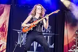 Gitarristin Ursula Zanichelli