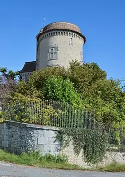 Schloss Le Meynard, Wohnturm