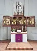 Altar mit wertvollem Altenmedinger Altarretabel
