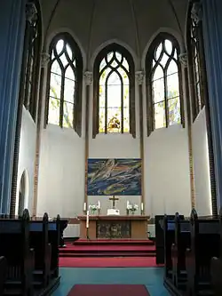 Altar und Apsis