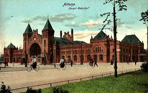 Das neue Haupt­bahn­hofs­gebäude von 1898