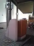 Ambo und Vortragekreuz