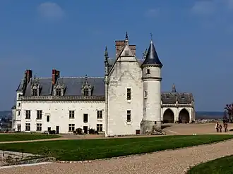 Ansicht des Königlichen Logis von Süden, rechts im Bild der Galerieanbau