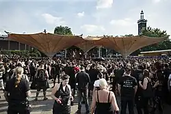 Blick auf die Hauptbühne des Amphi Festivals 2014
