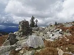 „Andachtsstätte“ mit Aufforderung zur Wertschätzung der Natur.