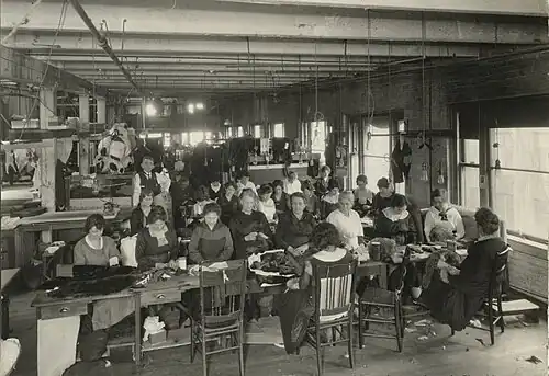 Pelz-Handnäherinnen