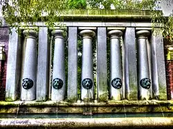 Brunnen Schloss Lány