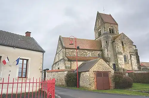 Südseite mit Obergaden und romanischem Südquerhaus