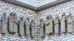 Zwölf Apostel an der Apostelkirche in Neuburg an der Donau