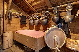 Traditionelle Alphütte