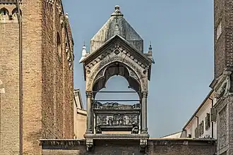 Grabmal des Guglielmo von Castelbarco bei der Basilika Sant’Anastasia in Verona