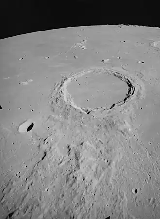 Krater Archimedes aufgenommen durch Apollo 15 (NASA photo)
