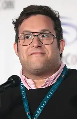 Ari Stidham spielt Sylvester Dodd