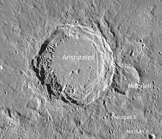 Mitchell am südwestlichen Rand von Aristoteles (LROC-WAC)