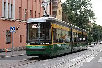 Gelenktriebwagen Artic in Helsinki