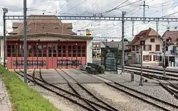 ASm- (Ex-BTI-) Fahrzeugremise und Bahnhof Täuffelen
