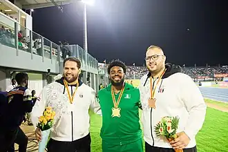 Chukwuebuka Enekwechi (Mitte) bei den Afrikaspielen 2024 in Accra