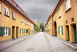 Ursprung des sozialen Wohnungsbaus: Fuggerei Augsburg, Herrengasse, Foto&nbsp;(2017)