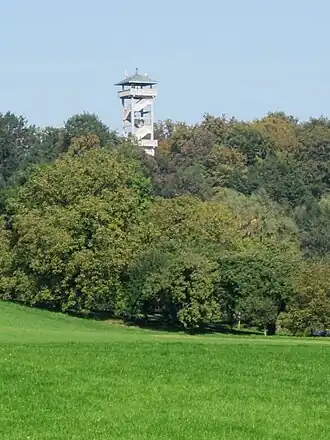 Der Ebersberger Aussichtsturm auf der Ludwigshöhe