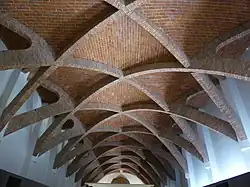 Flachziegelgewölbe im Museo de América.