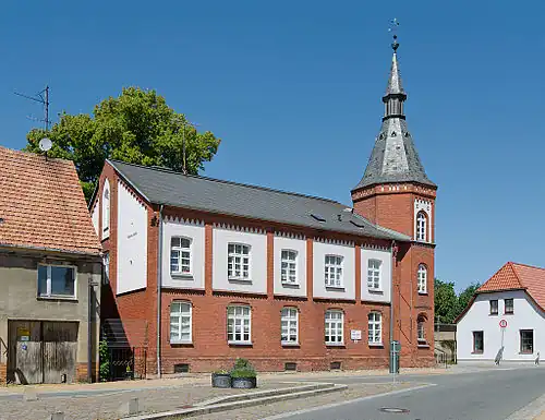 Straßenfront am Pferdemarkt