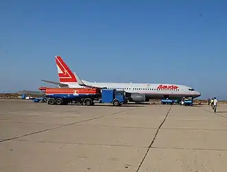 Lauda Air Boeing 737-800 auf dem Vorfeld