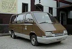 Prototyp BAZ MNA 900 (1988) und weitere in Zusammenarbeit mit Moskwitsch als Nachfolger des veralteten Škoda/TAZ 1203/1500.[7]