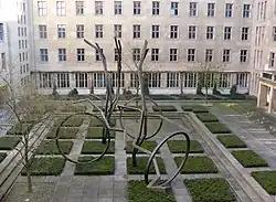 Courante (2001). Bundesministerium der Finanzen, Berlin