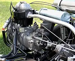 Motor und Getriebe der Isetta (Die im Bild sicht­bare Schrauben­feder ist kein serien­mäßiges Bau­teil.)