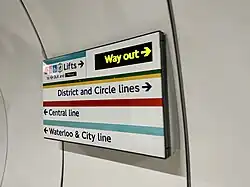 London Underground/TfL: Johnston Gestaltung: Edward Johnston