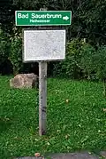 Wegweiser zum Heilquellenbrunnen