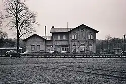 ehemaliges Empfangsgebäude des Bahnhofs