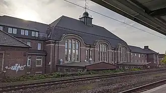 Empfangsgebäude Gleisseite (2005)