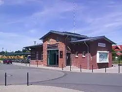 An der Einmündung in die Sennebahn endet die TWE in Hövelhof