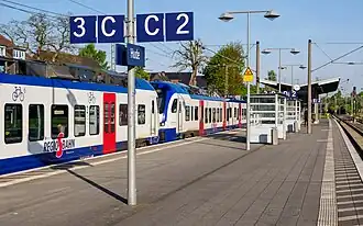 Gleise 3 und 2 mit RS30 nach Bremen Hbf