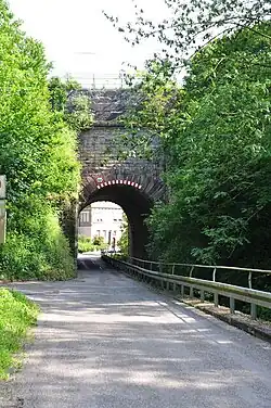 Erlenbach unter der Bahnstrecke Karlsruhe–Mühlacker