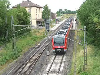Regionalbahn im Bahnhof (2023)