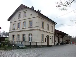 Bahnhof Walthersdorf (Erzgeb), Straßenansicht (2016)