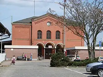 Empfangsgebäude, 2013
